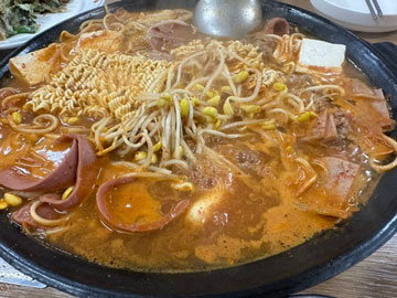 은현이네 식당 부대찌개 사진